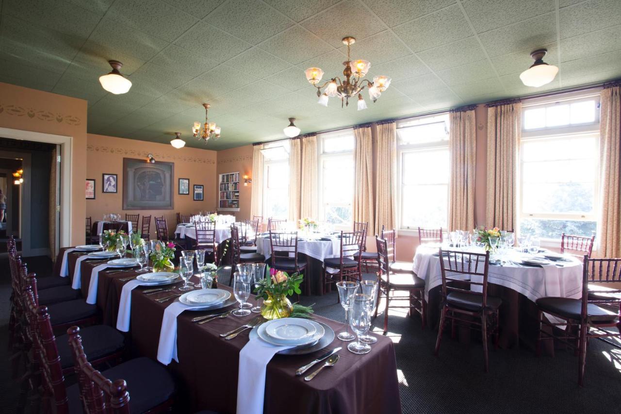Mcmenamins Grand Lodge Forest Grove Dış mekan fotoğraf